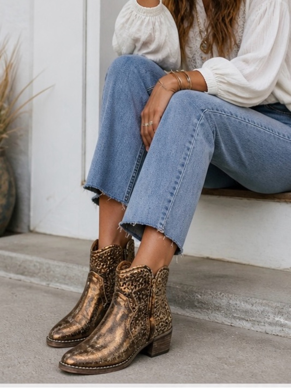 Circle G Bronze Metallic Western Ankle Boots Cutout Leather Size 6.5